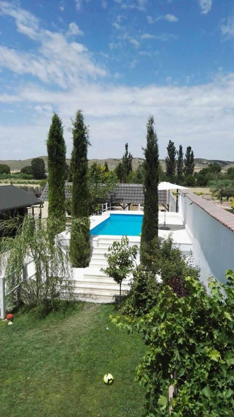 Hearts & Ponies Apartamentos Con Piscinas Privadas Cerca De La Warner Chinchón Esterno foto